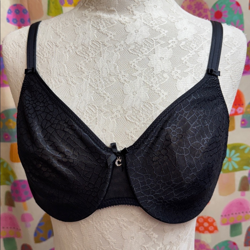 Chantelle Underwire Bras. 36C - Picture 7 of 8